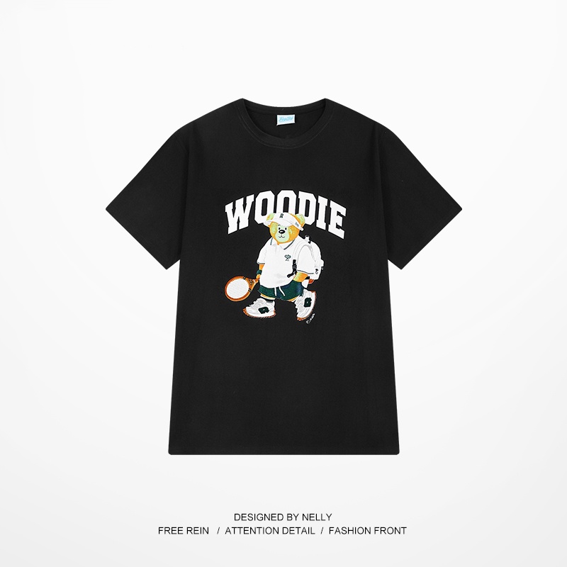 Áo thun Nelly ngắn tay in hình "WOODIE" áo phông