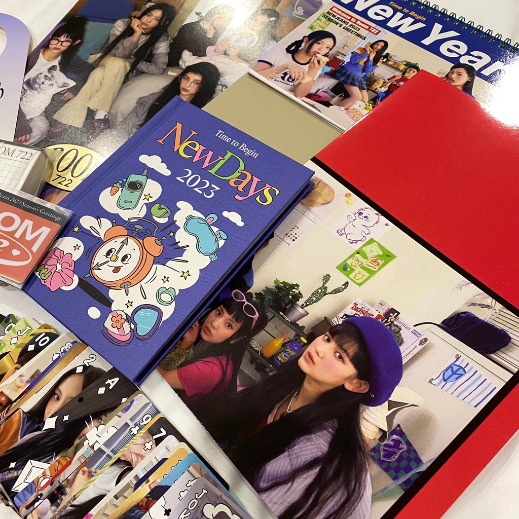 Bộ lịch năm mới 2023 kèm bo góc chính hãng nhóm nhạc Newjeans | Newjeans season's greeting 2023