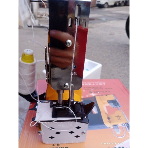 Máy khâu bao cầm tay nhãn hiệu GK9-500