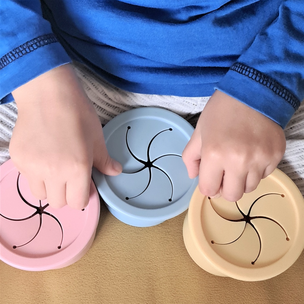 Cốc uống nước đa năng kèm ống hút silicone Minikoioi cho bé