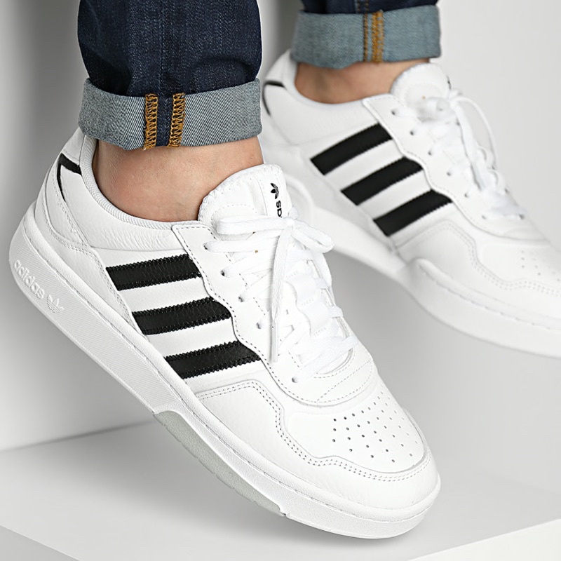 Giày Adidas chính hãng unisex Courtic GX6318