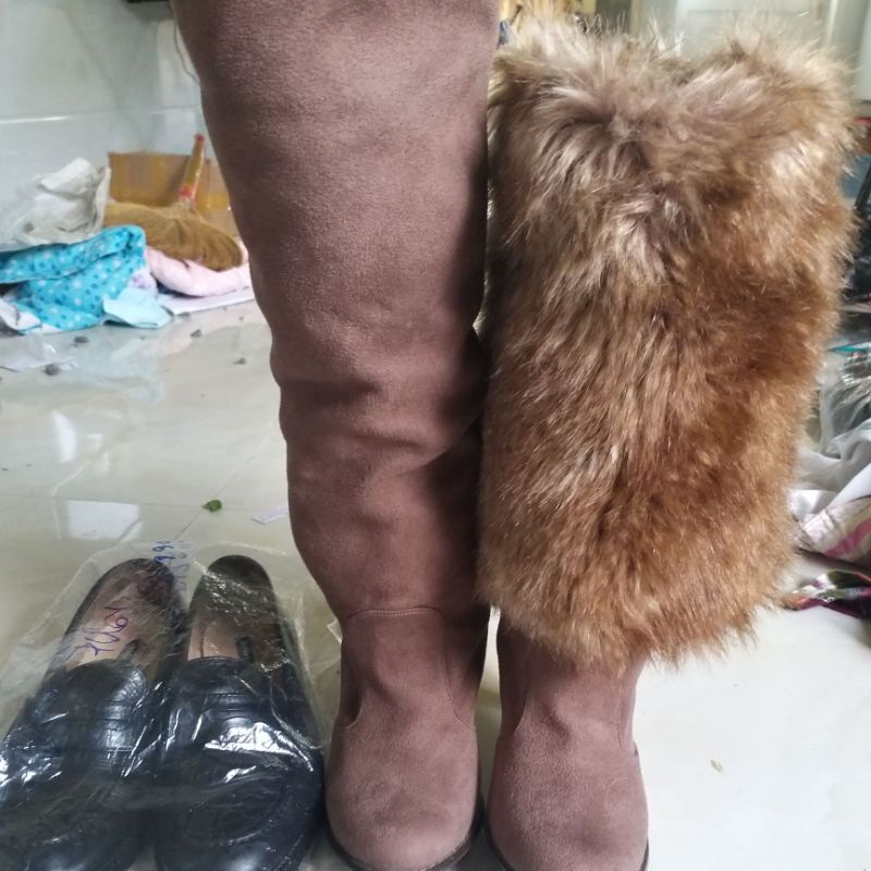 Giày bốt đùi sai 35