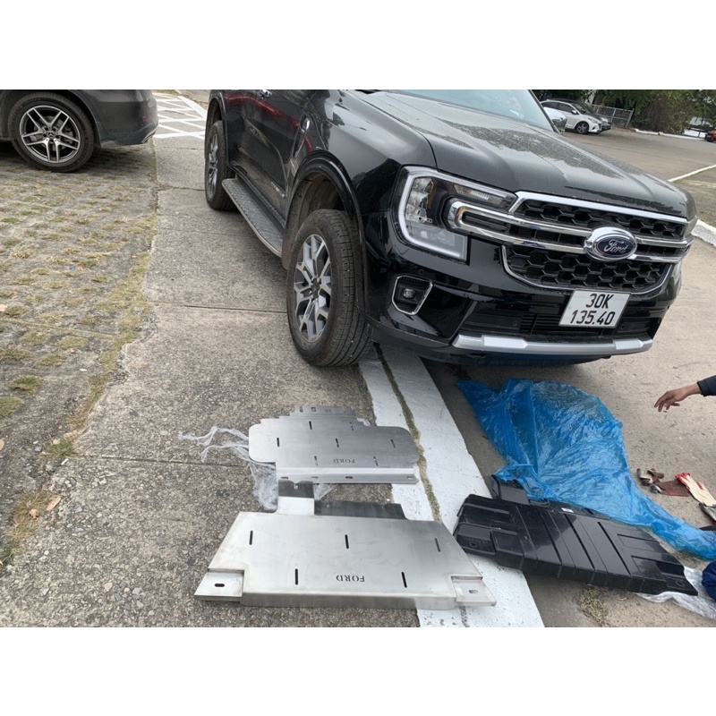 chắn gầm ford everest,ford ranger cao cấp bộ 3 tấm (bộ2023)