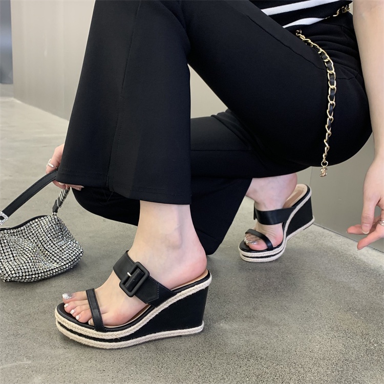 Dép Sandal Đế Xuồng Gót Vừa Quai Dây Thừng Phong Cách Mới Mùa Hè 2023