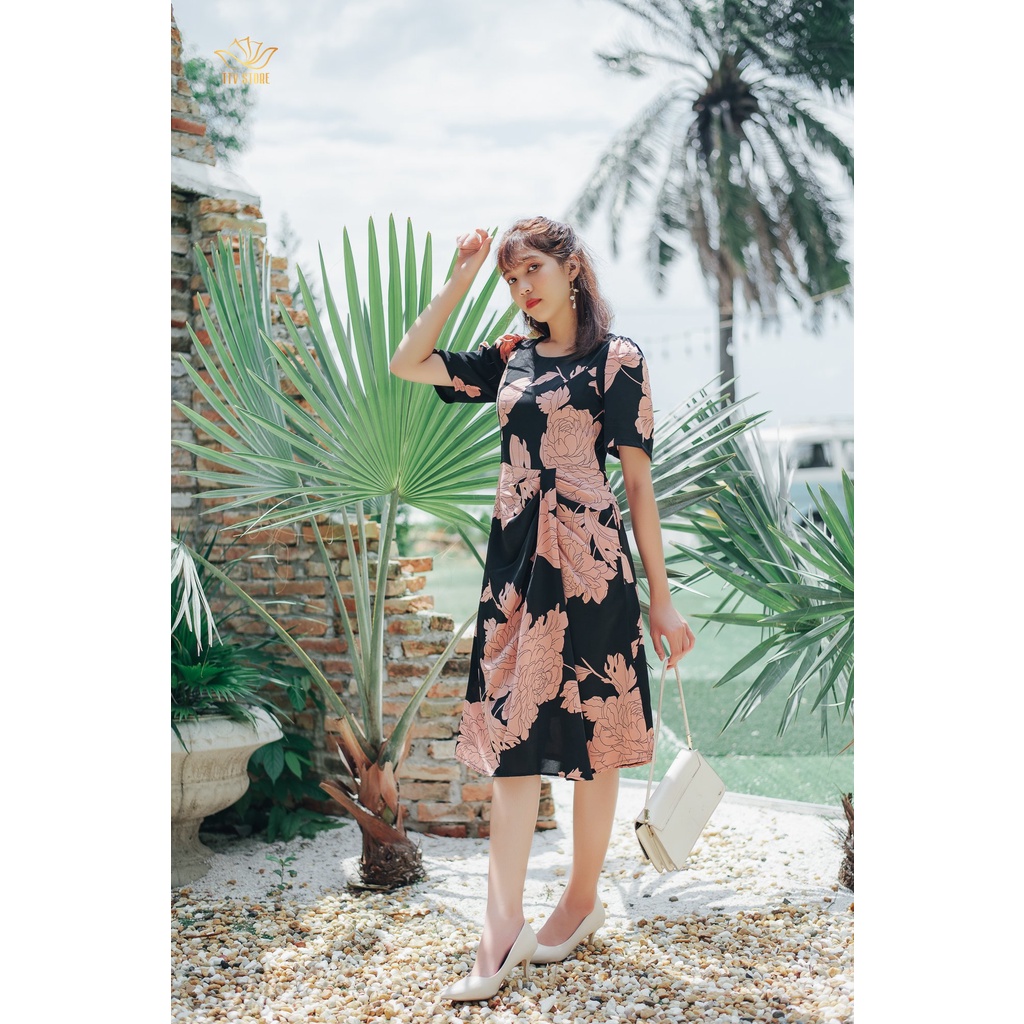 Đầm form A thời trang trung niên TTV1075 thiết kế TTV Store Cổ tròn tay ngắn Đen hoa trẻ trung