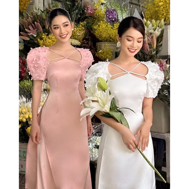 Pass áo dài Rechic màu hồng.
