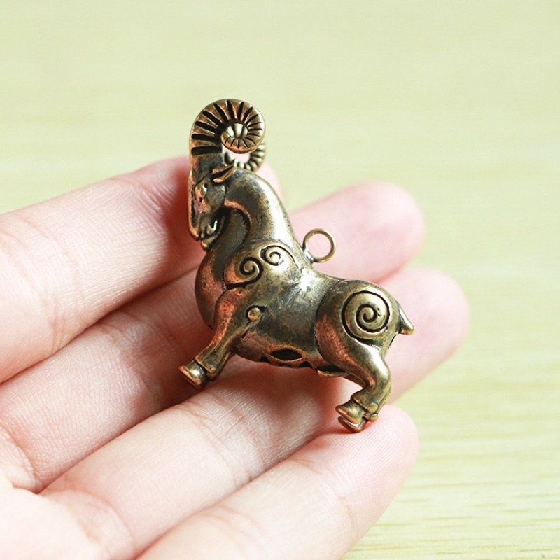 Tượng móc khoá: Dê Tài Lộc