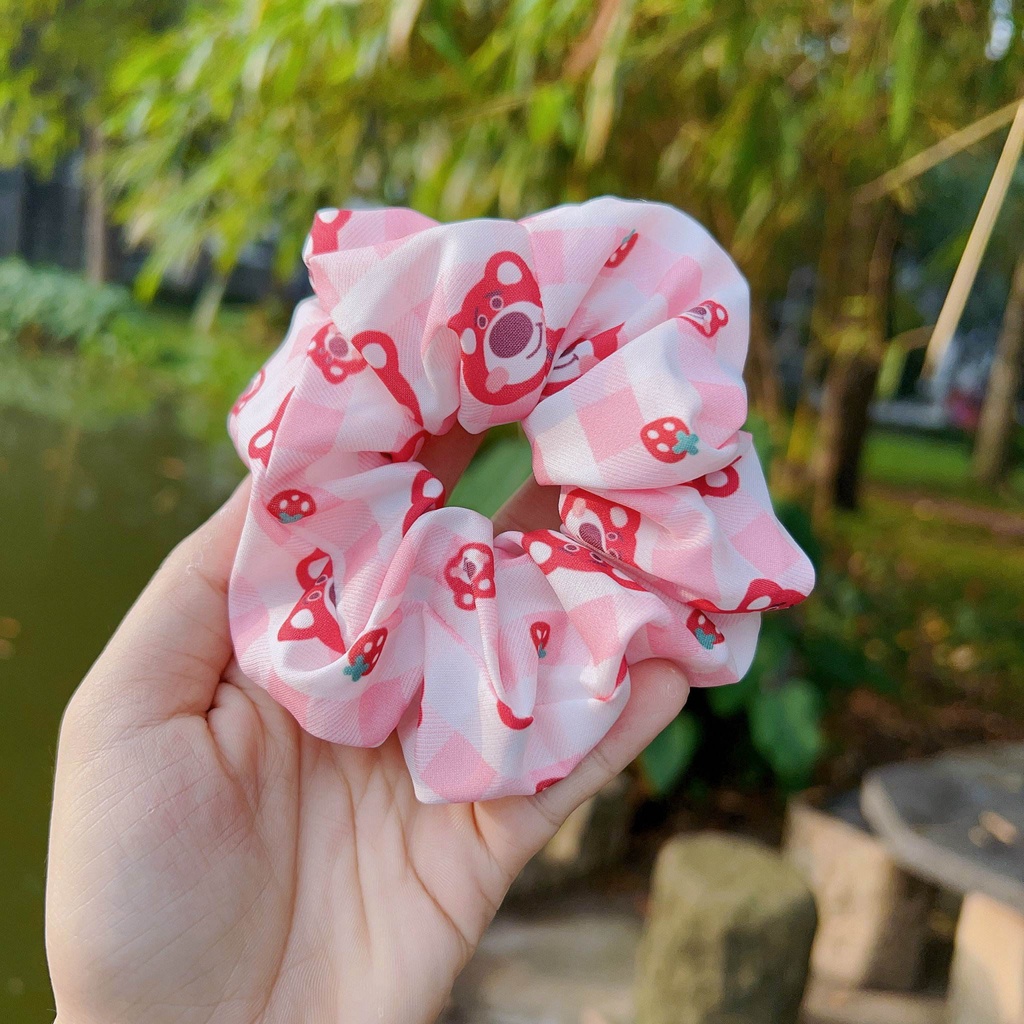 Dây Cột Tóc buộc tóc vải Scrunchies Gấu Dâu bóng đẹp phong cách Hàn Quốc dễ thương Cho Bạn Gái Bé Gái