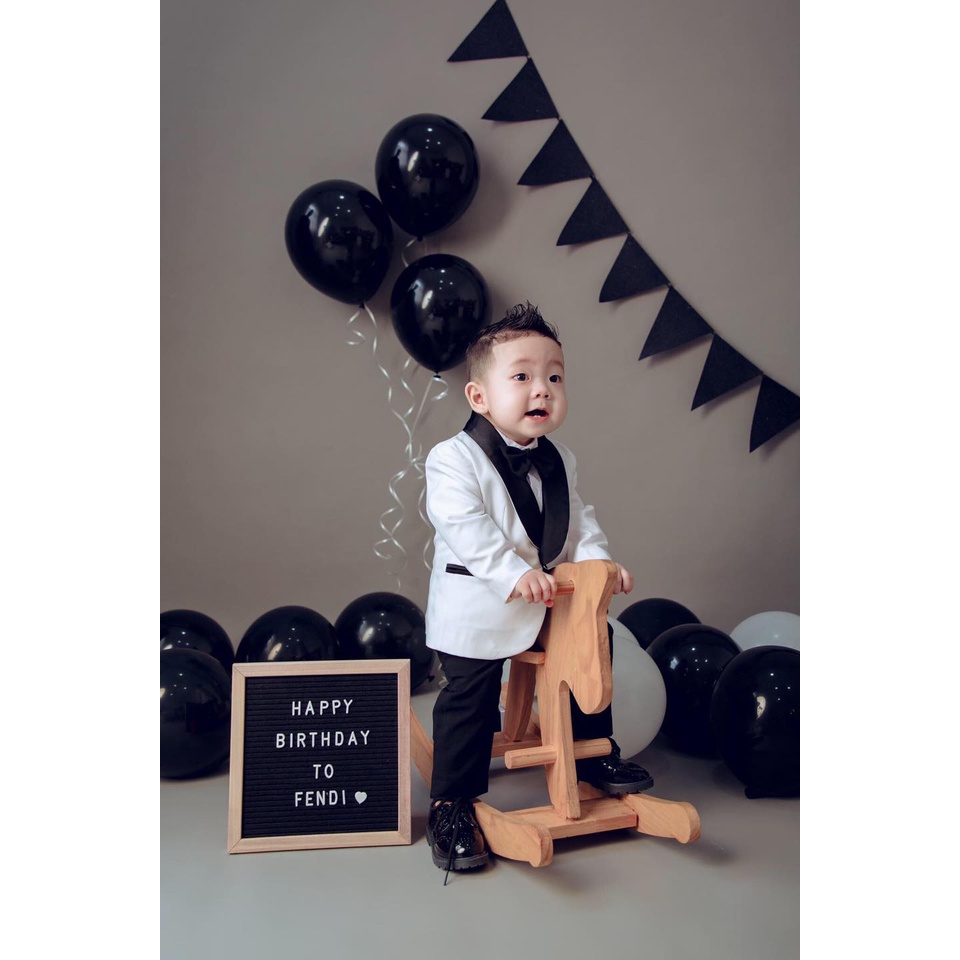 Set Vest Trắng Cổ Đen Cho Bé Trai Công Tử Nhí