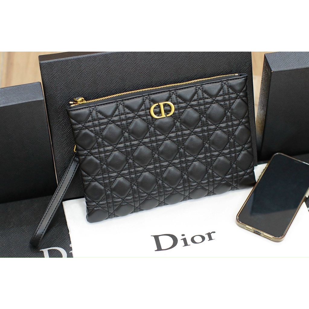 Ví cầm tay Dior Caro - Size 27cm - 3 màu - Chất da lì mềm - Ô trám bóng căng đẹp - Kèm dây móc tay - Fullbox