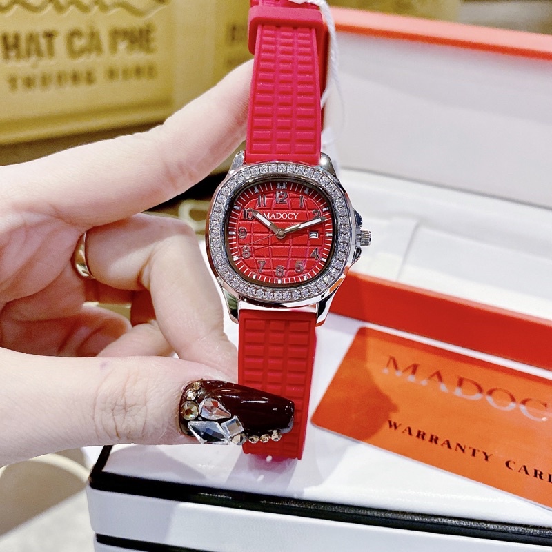 Đồng hồ nữ Madocy 81698 chính hãng mặt vuông đính đá dây silicon siz 32mm