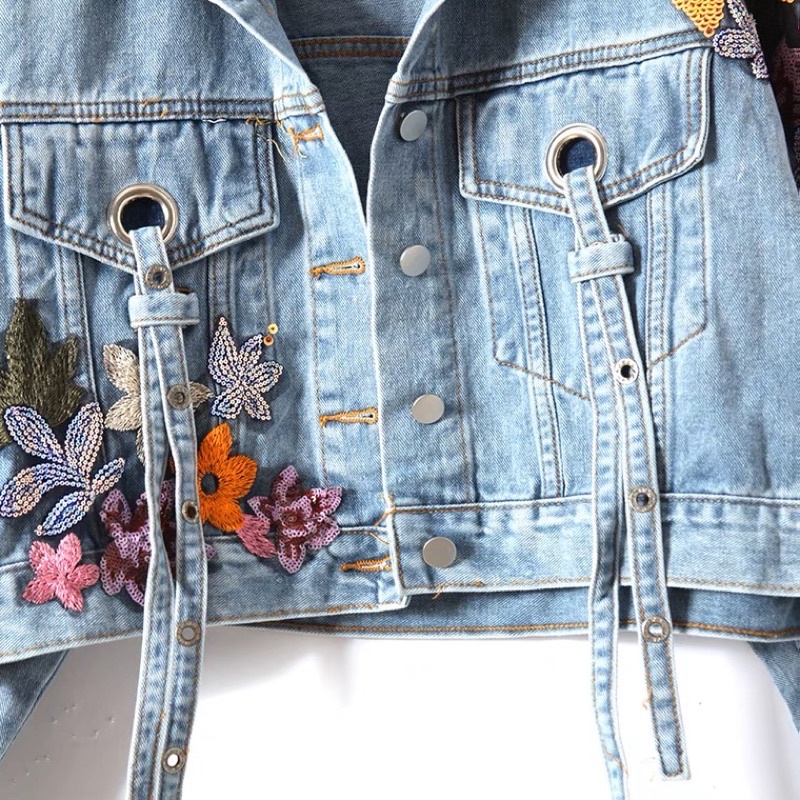 Denim jacket thêu hoạ tiết