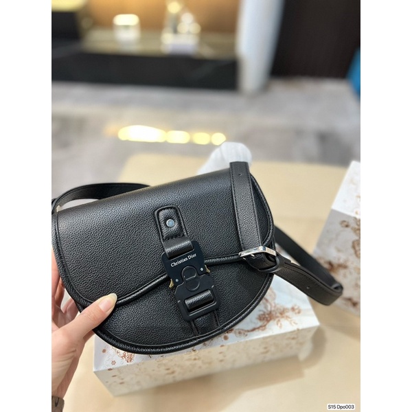 Túi đeo chéo D.IOR cao cấp 2023