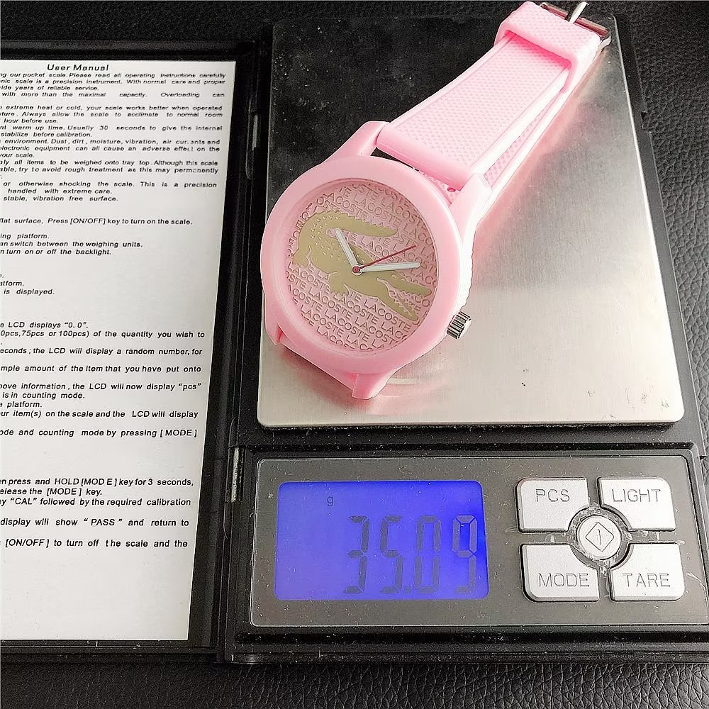 Đồng Hồ Đeo Tay Lacoste Mặt Tròn Đính Kim Cương Dây Da Dành Cho Cặp Đôi