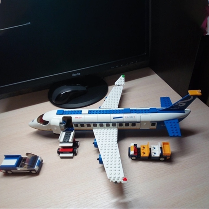 Đồ chơi lắp ráp mô hình Máy bay Sluban M38-B0366 Passenger Airplane 463pcs