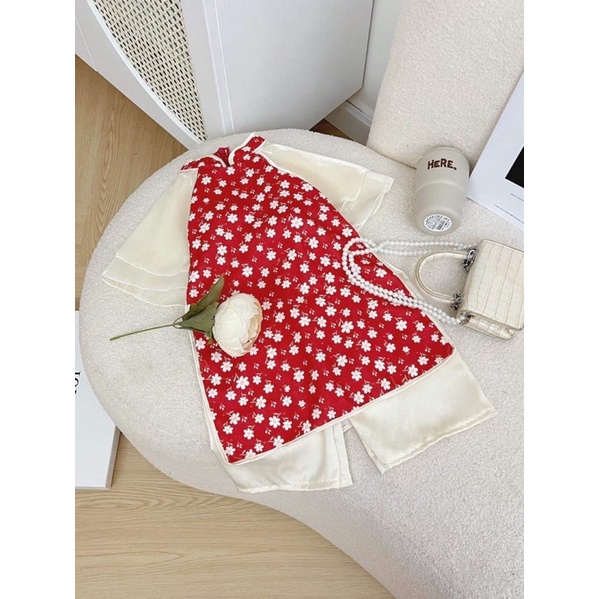 ÁO DÀI CÁCH TÂN BÉ GÁI HOẠ TIẾT HOA NHÍ CHẤT LỤA MỀM KÈM BỜM CHO BÉ GÁI 8-20KG.CHẤT TƠ LỤA HOẠ TIẾT HOA NHÍ CỰC XINH