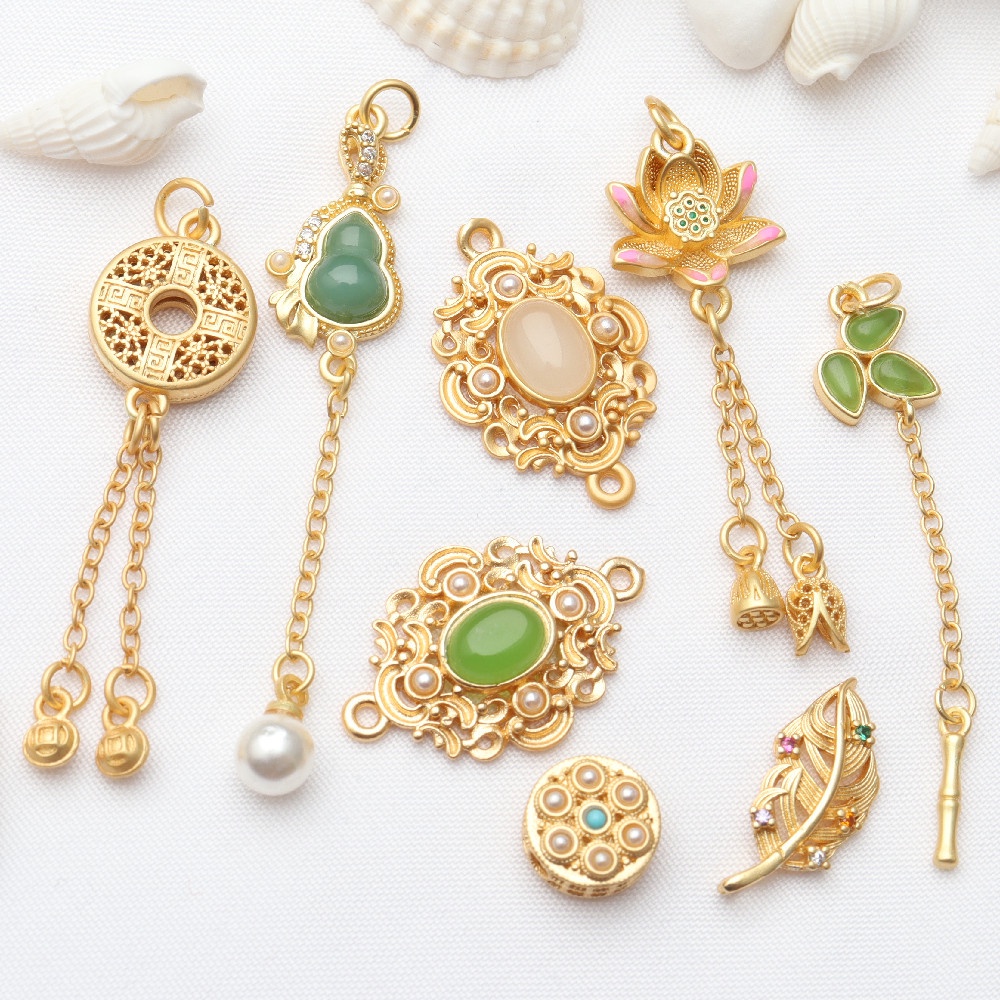 Mặt Dây Chuyền / Vòng Tay 5 Màu Sắc Bằng Đá Cát Vàng Phối Tua Rua Hình Hoa Sen Độc Đáo diy