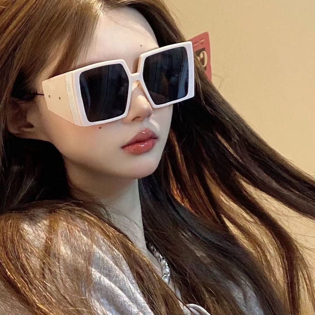 Kính Mát Gọng Lớn Thời Trang Cá Tính Cho Nữ