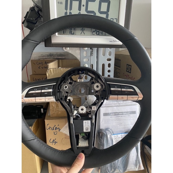Nút điều khiển volang mazda 3 2020+ cx30