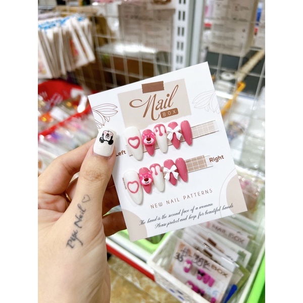 Nail box thiết kế gấu dâu mix nơ