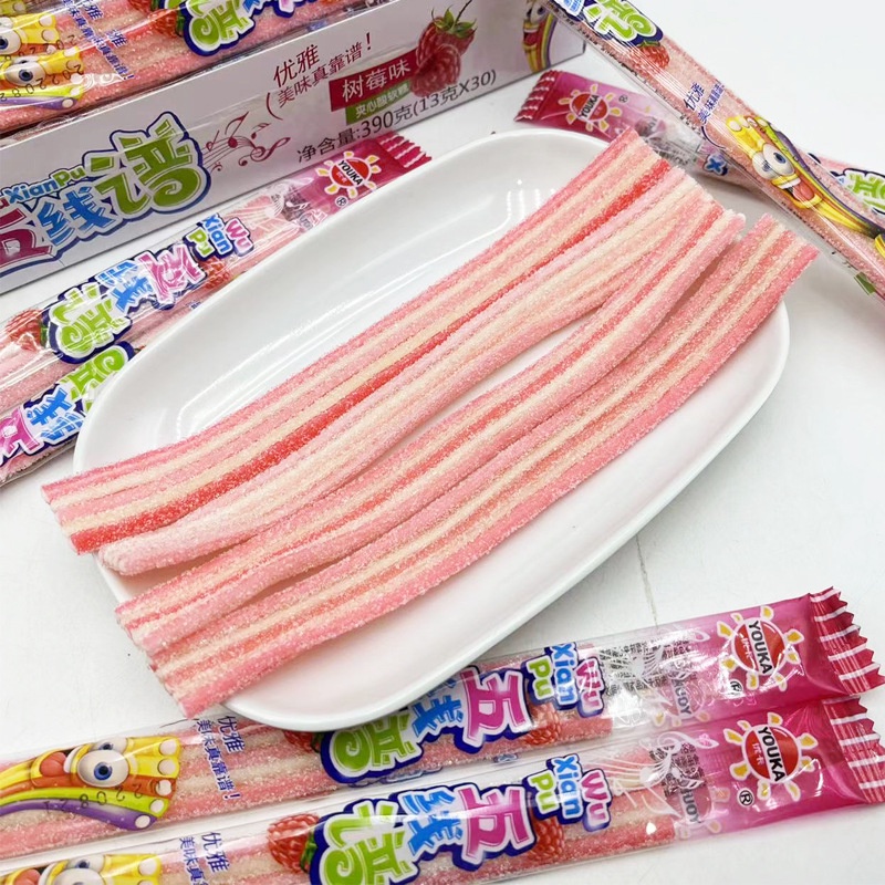 1 thanh kẹo chua Youka Stave siêu ngon dành cho trẻ em