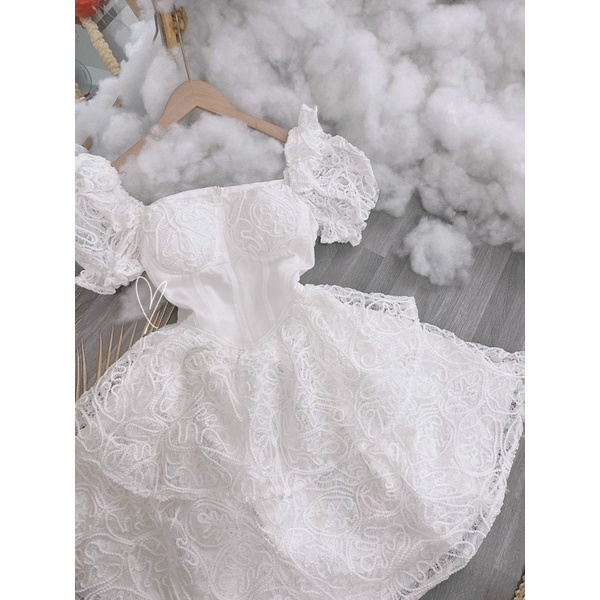 ĐẦM XÔ REN CÚP NGỰC TẦNG