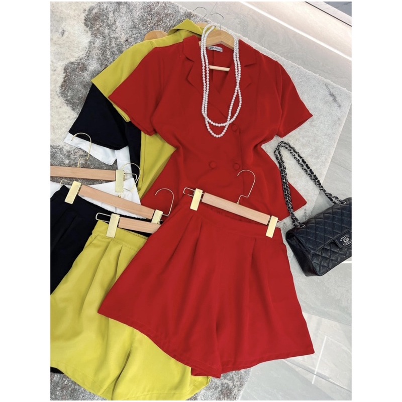 Set đồ bộ thiết kế quần đùi ống rộng đai cao có túi và áo sơ mi vest tay ngắn form dài ôm eo, vải tuyết mưa đứng dáng