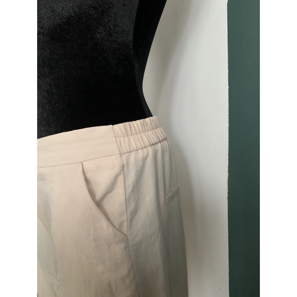 Quần suông be đũi