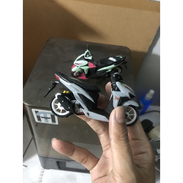 Mô hình Vario 150 Đại Đế tỉ lệ 1:18 | Scale 1:18