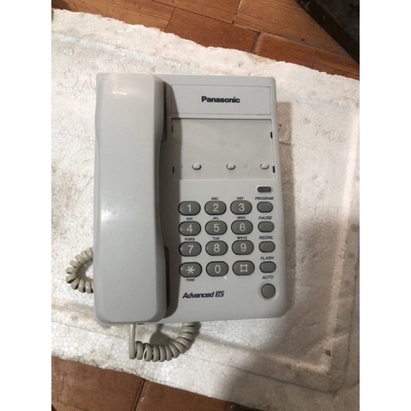 Máy điện thoại bàn Panasonic KX T2371 hai lỗ cắm dây line
