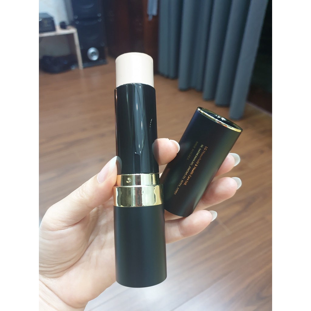 Kem nền che khuyết điểm & chống nắng dạng thỏi Ohui (Ohui Ultimate Cover Stick Foundation SPF 50+, PA+++)