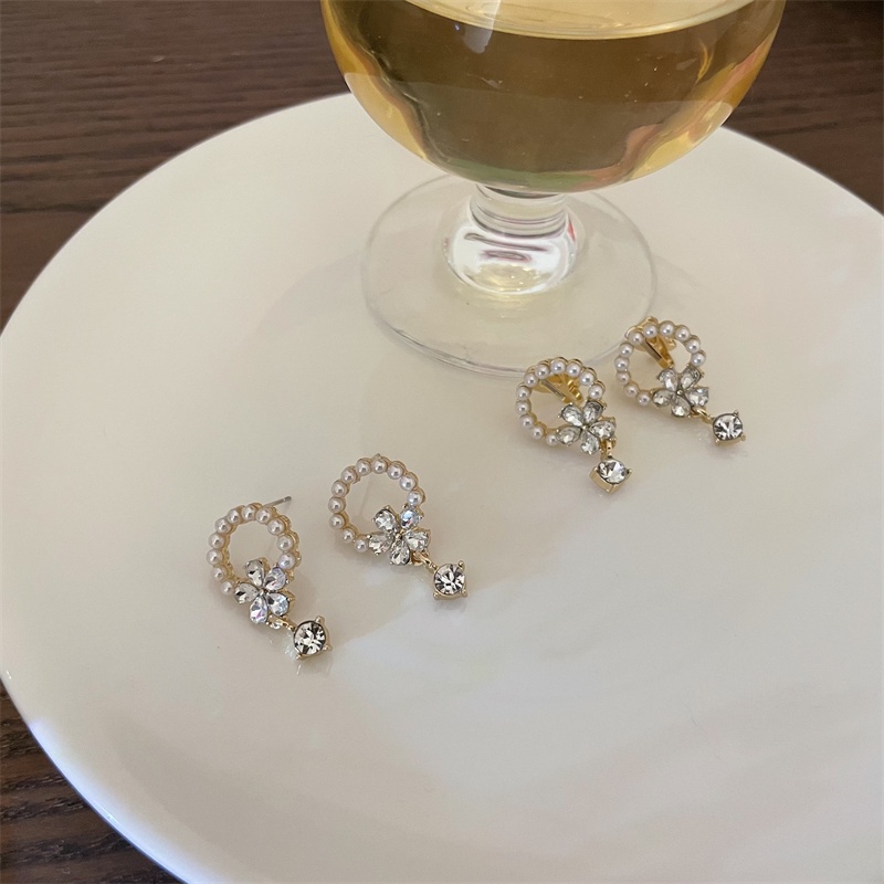 Khuyên tai kẹp không bấm lỗ chốt cố định K301 bằng hợp kim mạ vàng hình tròn đính hoa đá dáng midi Leous Accessories