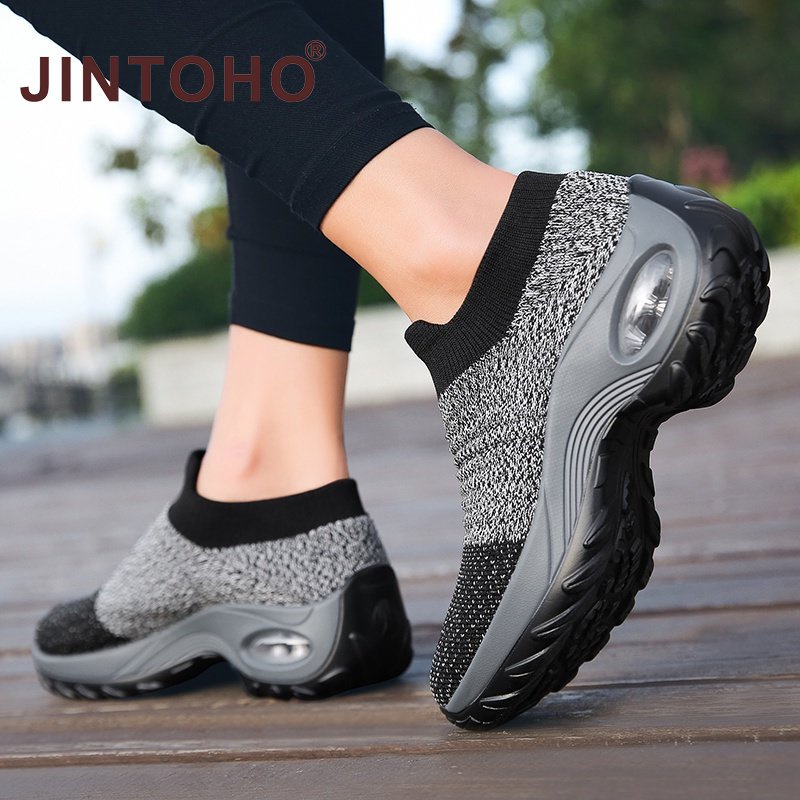Giày thể thao JINTOHO chạy bộ màu đen có đệm khí tăng chiều cao thoáng khí giản dị dành cho bạn nữ