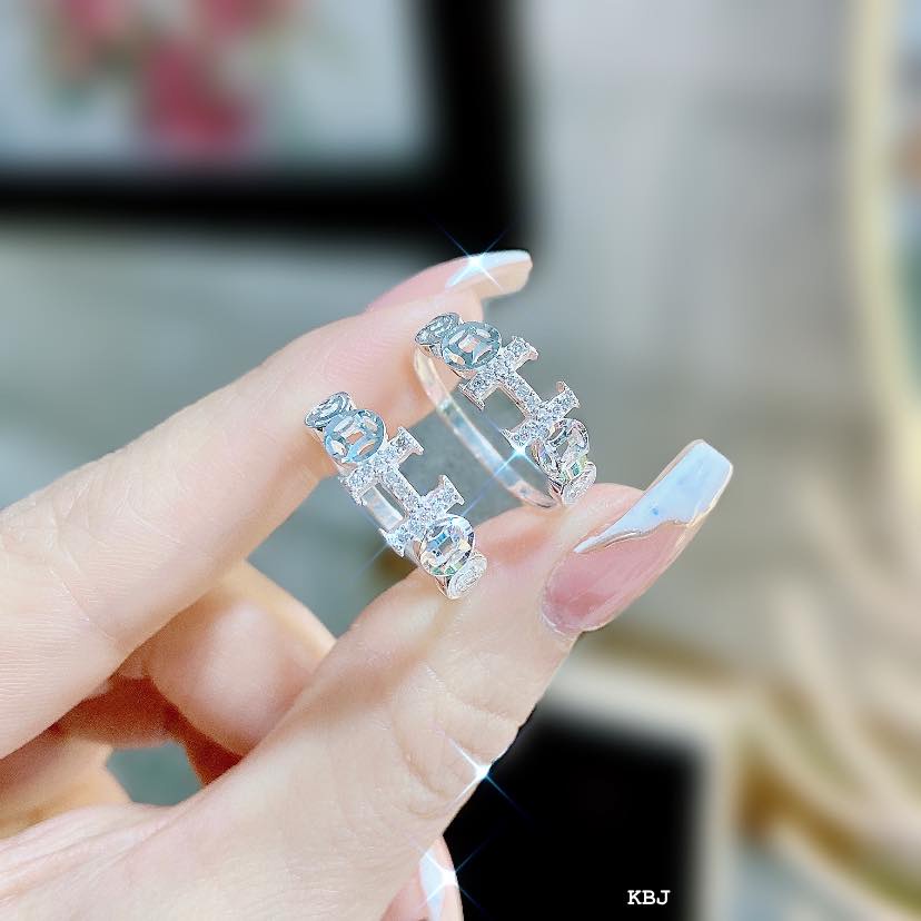 Nhẫn chữ H , mẫu mới về ,.