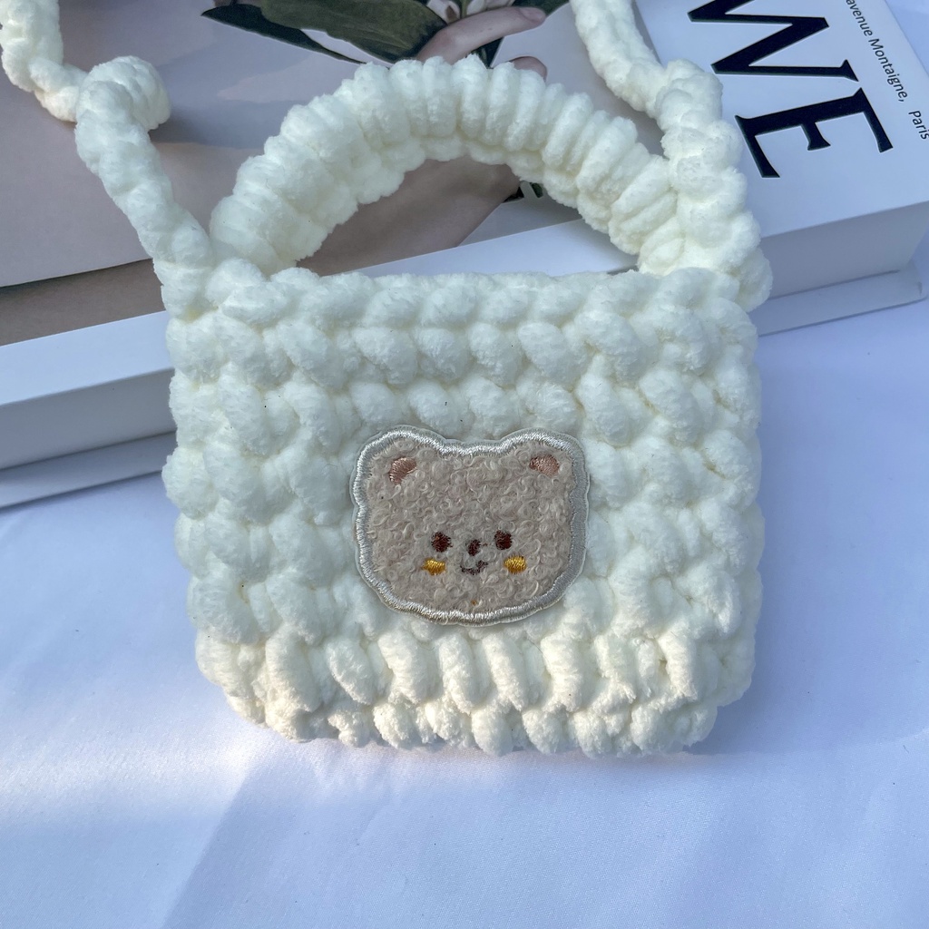 Túi xách túi đeo chéo túi len mini handmade hình gấu mặt cười