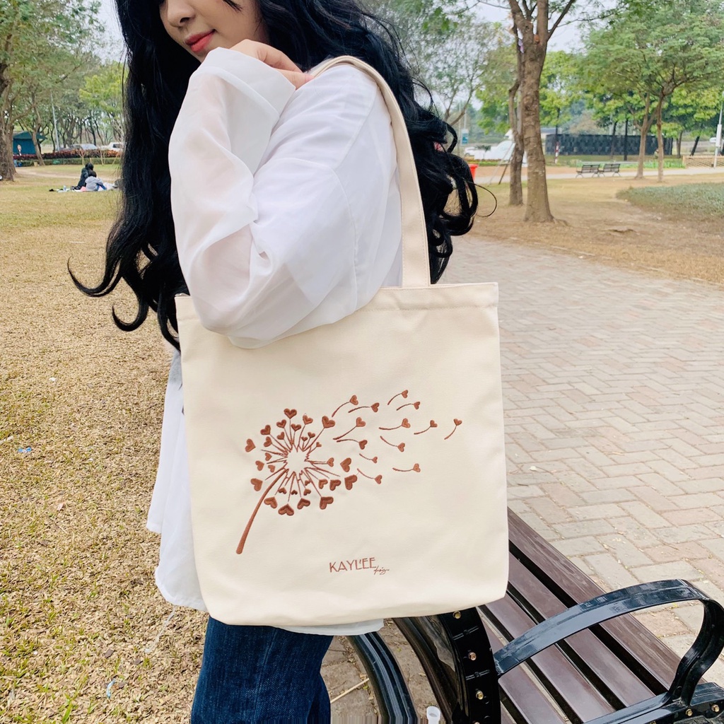 Túi Tote Vải CanVas Thêu Hoa Thời Trang KAYLEE KT 39x37x6cm TT03