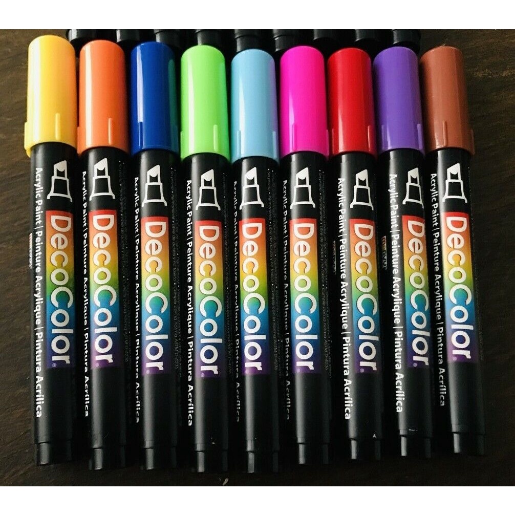 Bút sơn acrylic vẽ đa chất liệu Marvy Uchida DecoColor Fine #215 - Ngòi 1.4mm