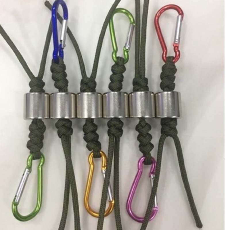 Nam châm vn cột sẵn móc khoá