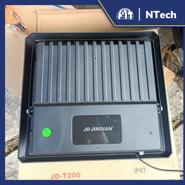 Đèn năng lượng mặt trời 200w mã JD-T200 JINDIAN - Khung Nhựa ABS - BH 1 năm