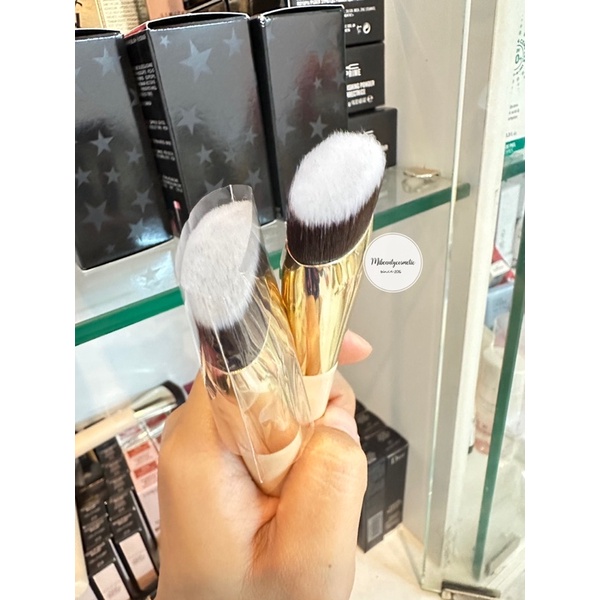 Cọ nền Estee Lauder Foundation Brush - Hàng chính hãng