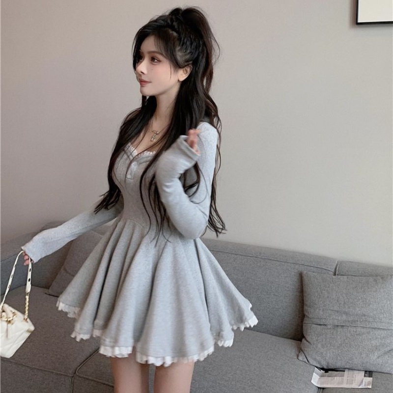 Đầm Nữ Tay Dài Cổ Vuông Thời Trang Quyến Rũ
