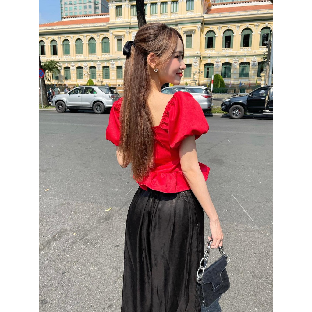 Áo kiểu top ngắn tafta thắt dây sau cổ lai nhún thời trang GAGO màu đỏ và đen GA4247/GA4246