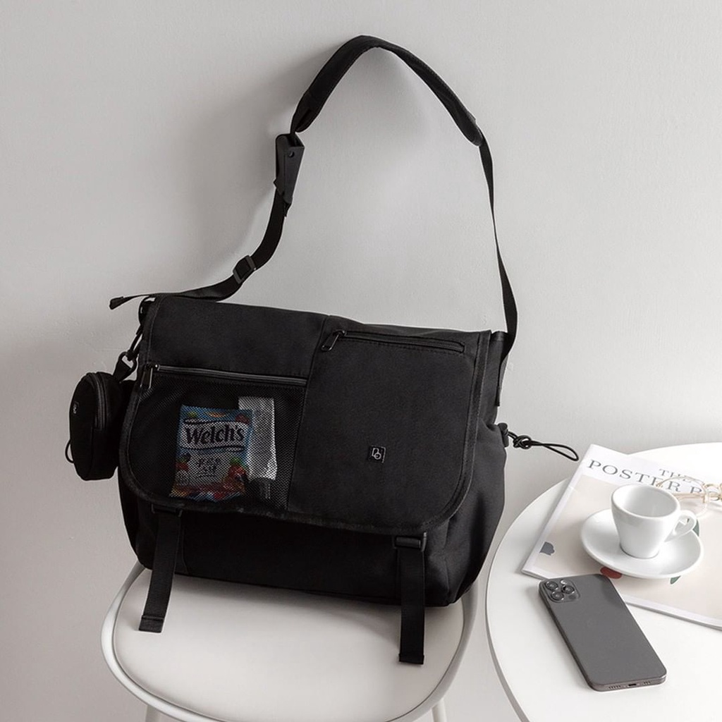 Túi đeo chéo Laini kèm móc khóa order chính hãng Hàn Quốc