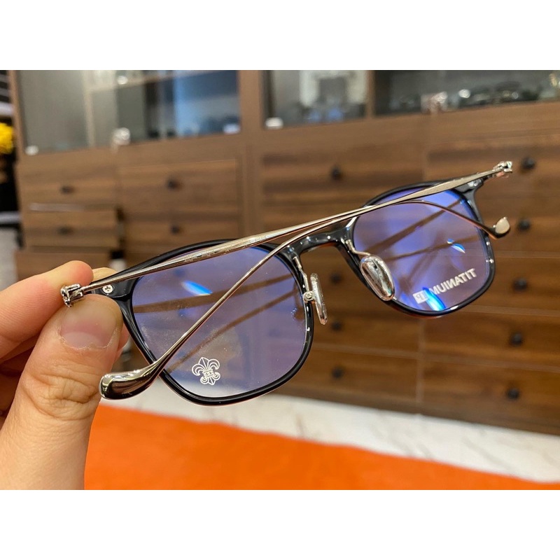 Kính mắt chromehearts CH8128