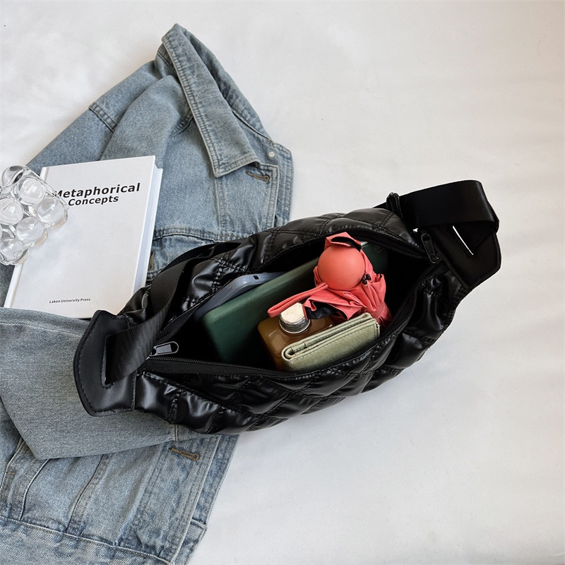 Túi Đeo Chéo Hình Đám Mây Thời Trang Hàn Quốc 2022 Cho Nữ