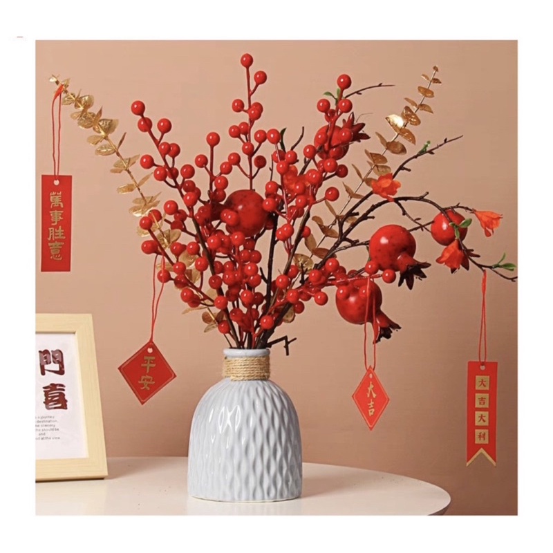 Đào đông, lá tao, lông công, kim lan… trang trí tết cực đẹp thu hút tài lộc