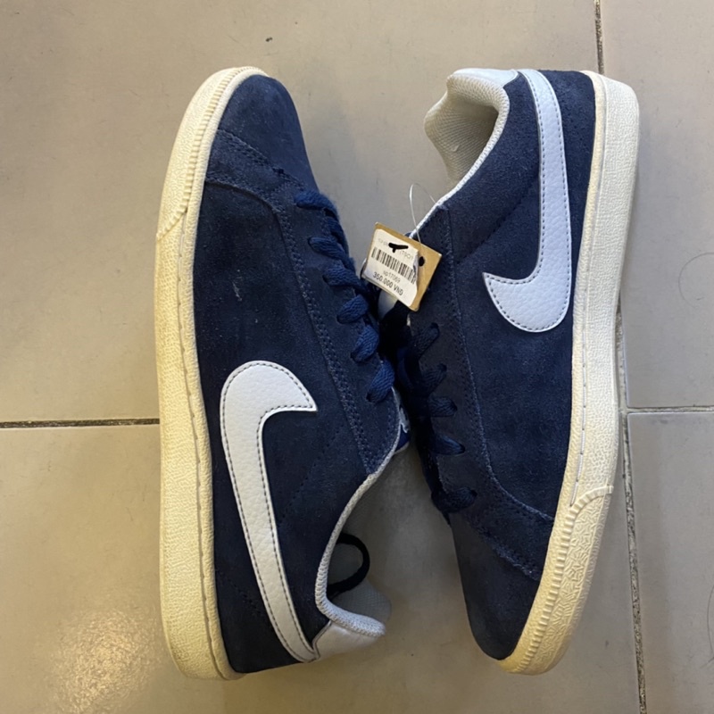 Giày chính hãng đã qua sử dụng