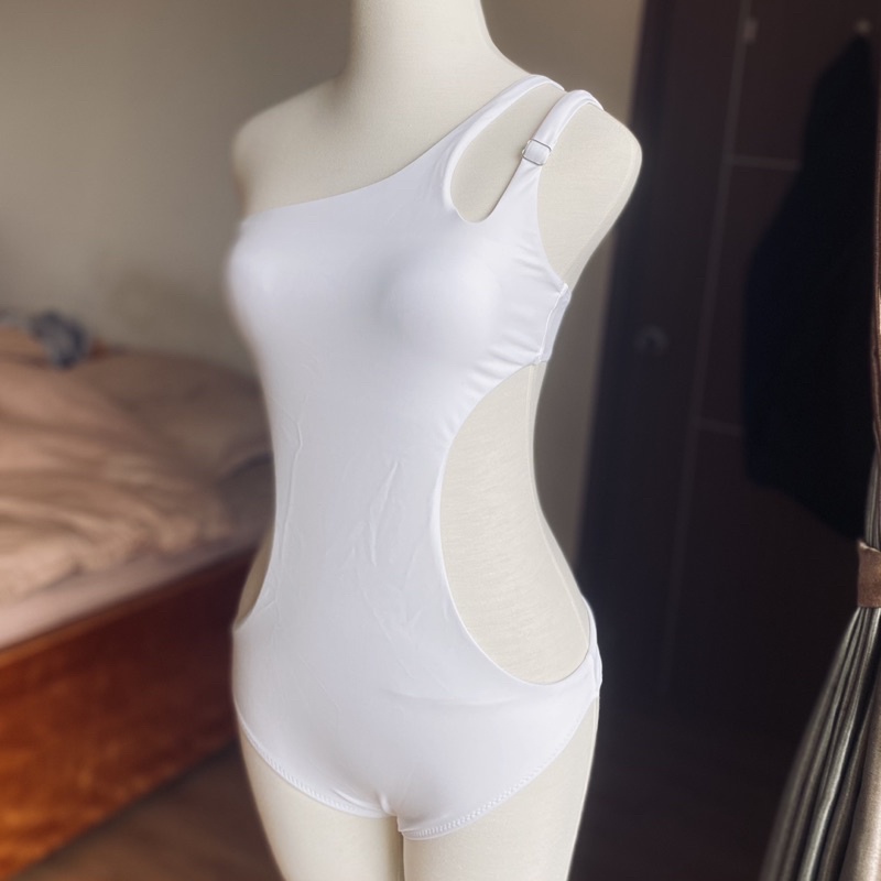 Bikini đi biển, đồ bơi nữ 1 mảnh liền thân tôn dáng khoét eo 2 bên Nemo Bikini - B7