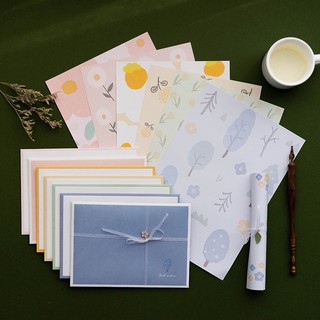 Set 4 giấy viết thư kèm 2 phong bì, ruy băng trắng, Sticker, mặt charm kim loại thay thế thiệp nhiều màu pastel xinh xắn