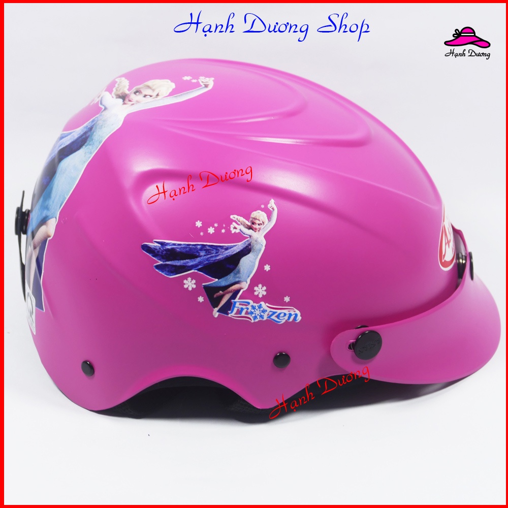 Mũ bảo hiểm cho bé từ 4 - 7 tuổi có hình công chúa cực đẹp mắt. Nón có chất liệu nhựa cứng cáp phù hợp cho bé nữ